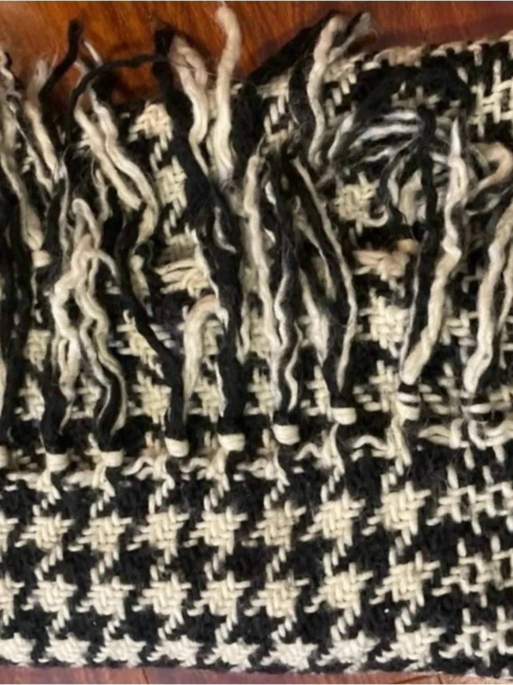 Black and White Houndstooth Knit Scarf - Women Accessories